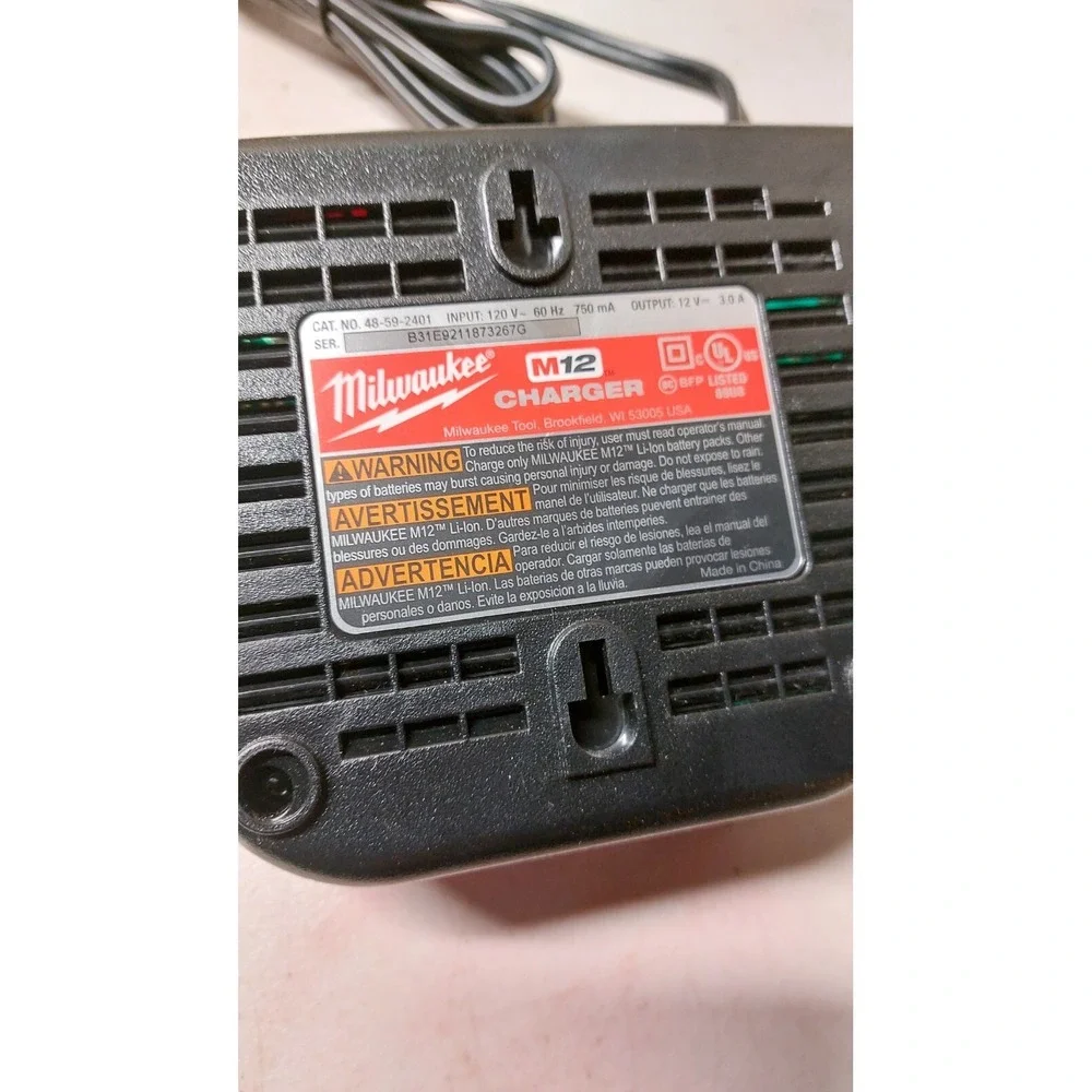 Milwaukee M12 Lithium-ion Battery Charger - Red (48-59-2401)